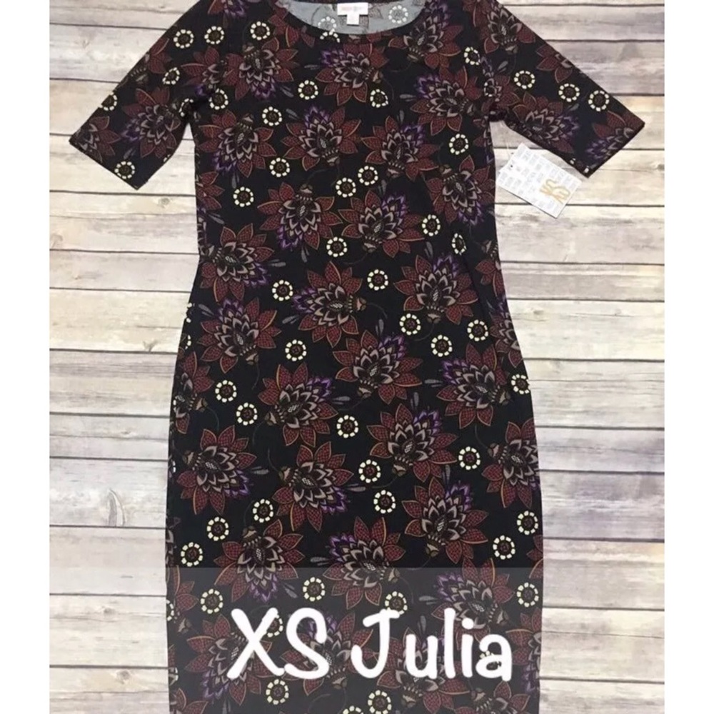 LuLaRoe Julia Size XS